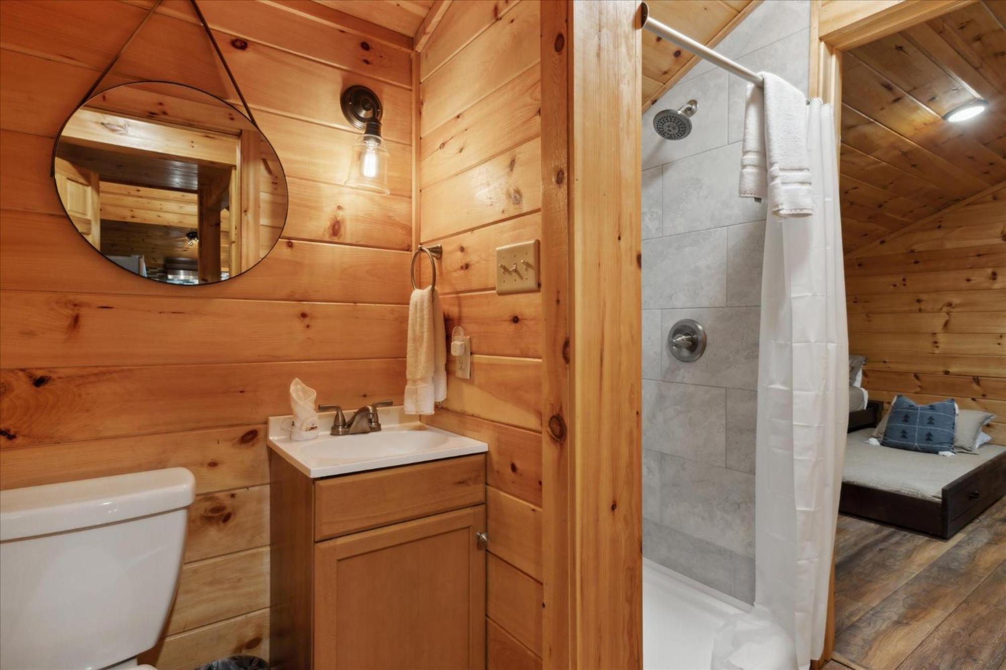 Hot Tub Fire Pit Game Room Theater Easy Access Sleeps 12 - Black Bear Lodge Pigeon Forge Ngoại thất bức ảnh